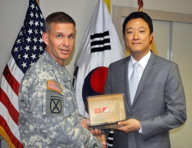 Cha earns individual Army safety award
