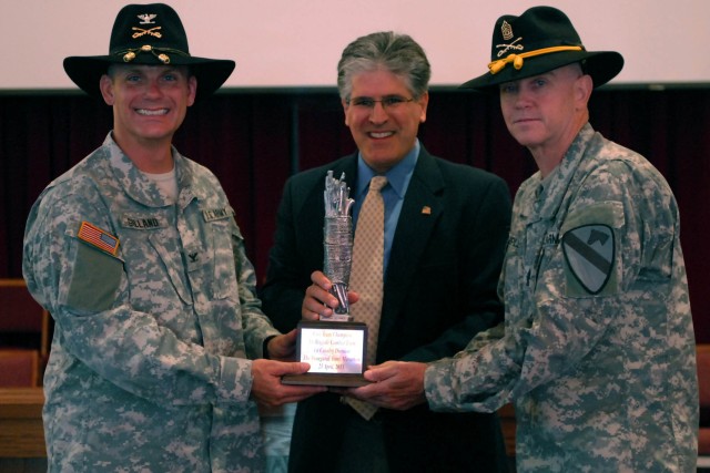 Ironhorse receives the Army Marathon trophy: There is strength in unity