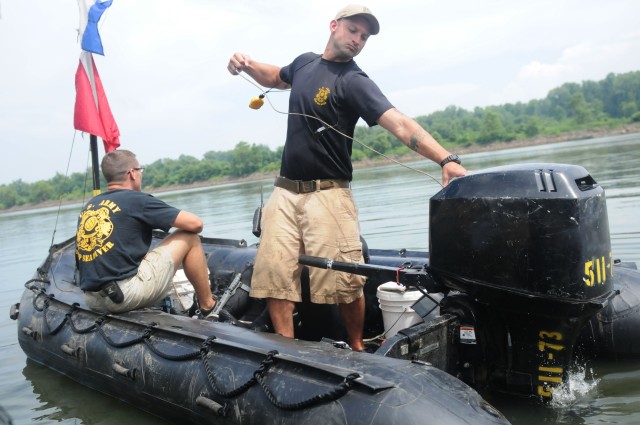 Army divers go to great depth for River Assault 2013