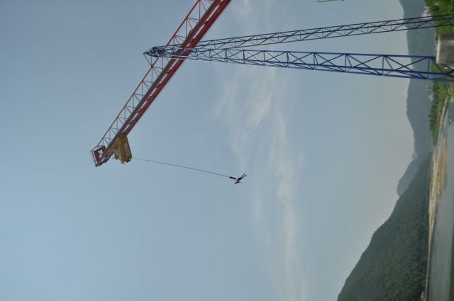 62m High
