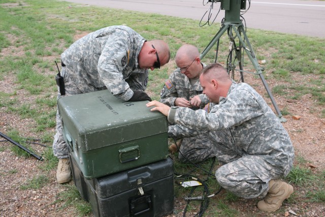 Enlisted, warrant officer students train together for first time at Huachuca