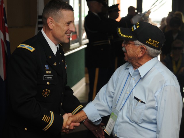 Veterans return to Korea for armistice anniversary