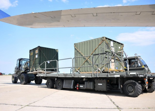 21st TSC helps move equipment to Afghanistan