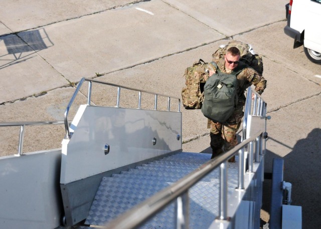 21st TSC helps move equipment to Afghanistan