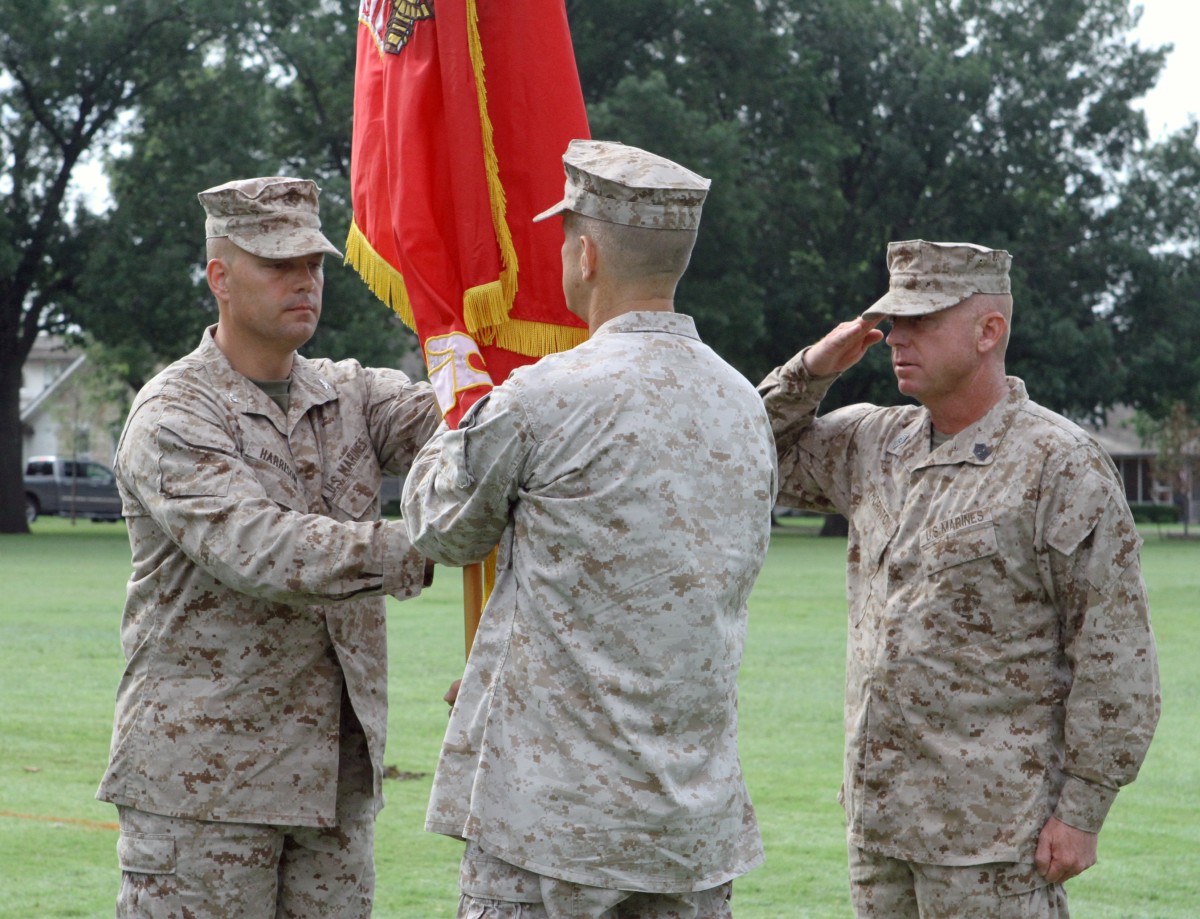 Fort Sill Marine Artillery Detachment Welcomes New Commander Article   Max1200 