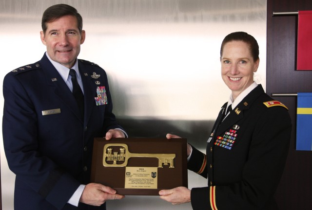 Deputy commander bids farewell to USACE Europe District