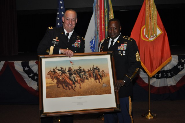 Former NETCOM senior enlisted Soldier retires