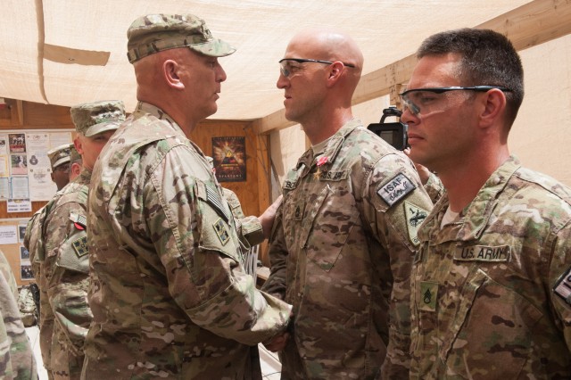 Odierno visits Soldiers in southern Afghanistan