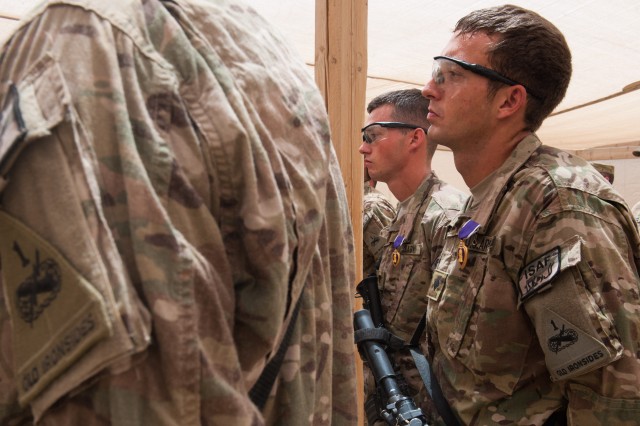 Odierno visits Soldiers in southern Afghanistan