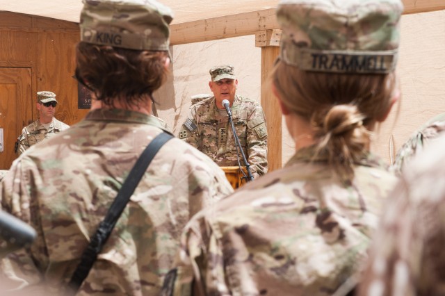 Odierno visits Soldiers in southern Afghanistan