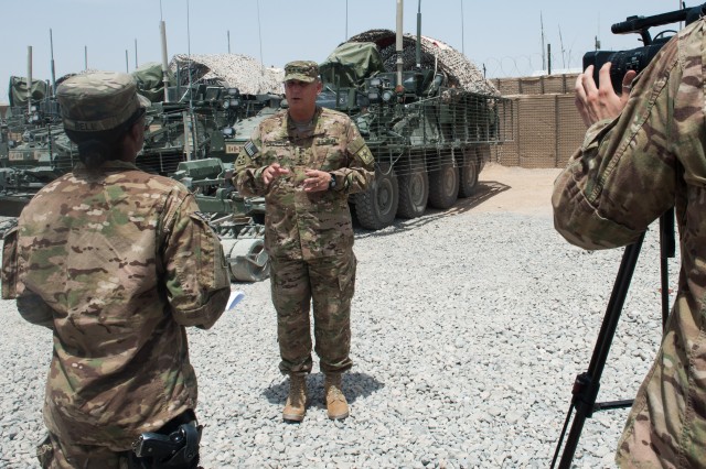 Odierno visits Soldiers in southern Afghanistan