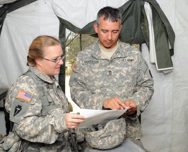 Signal Guardsmen train for combat