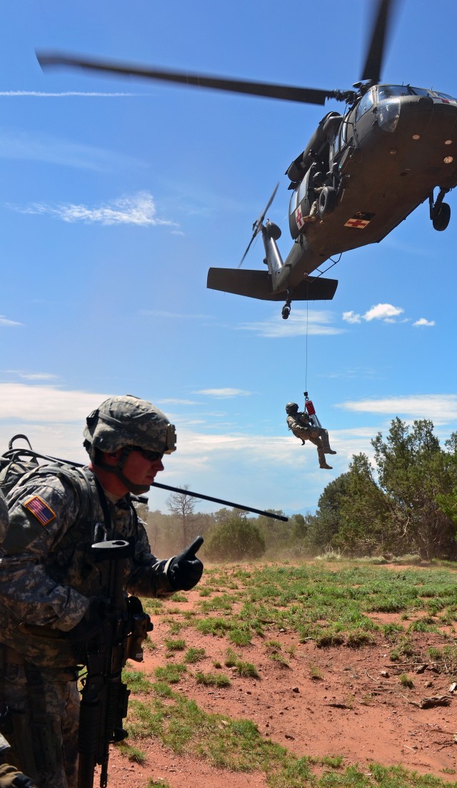 Soldiers practice downed aircraft response skills