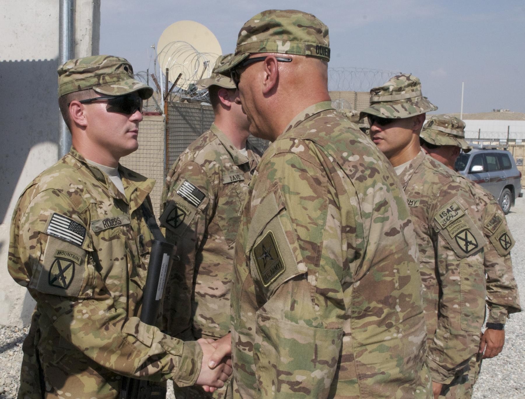 Odierno Recognizes Tf Patriot Soldiers In Eastern Afghanistan 