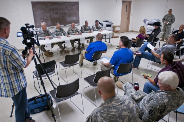 Army journalists grill subject matter experts during mock press conference