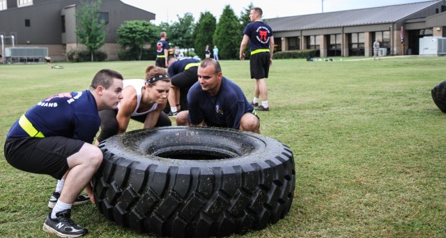 Rakkasans give the Fox Sports 1 Team a taste of Soldier PT