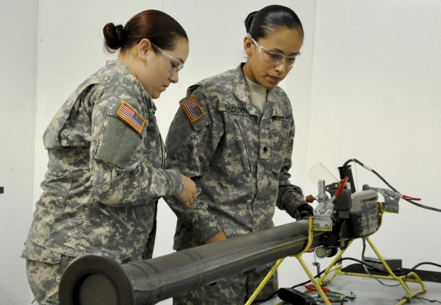 Army Reserve unit turns to different source for training