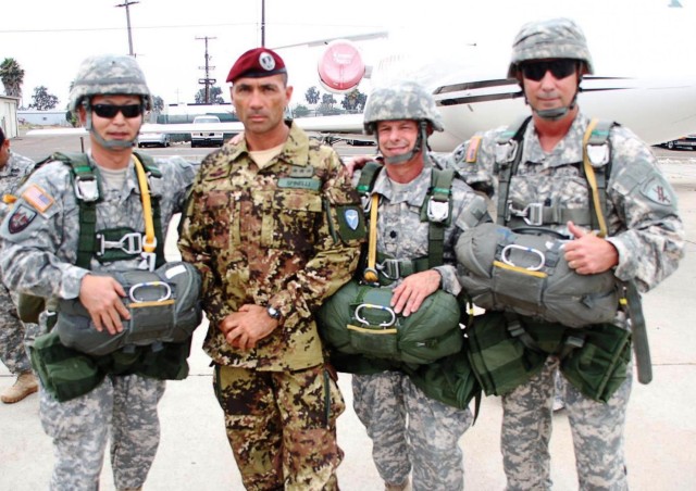 Army Reserve civil affairs soldiers earn Italian jump wings