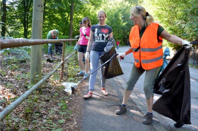 Camaraderie comes from 'Cardiac Hill' cleanup