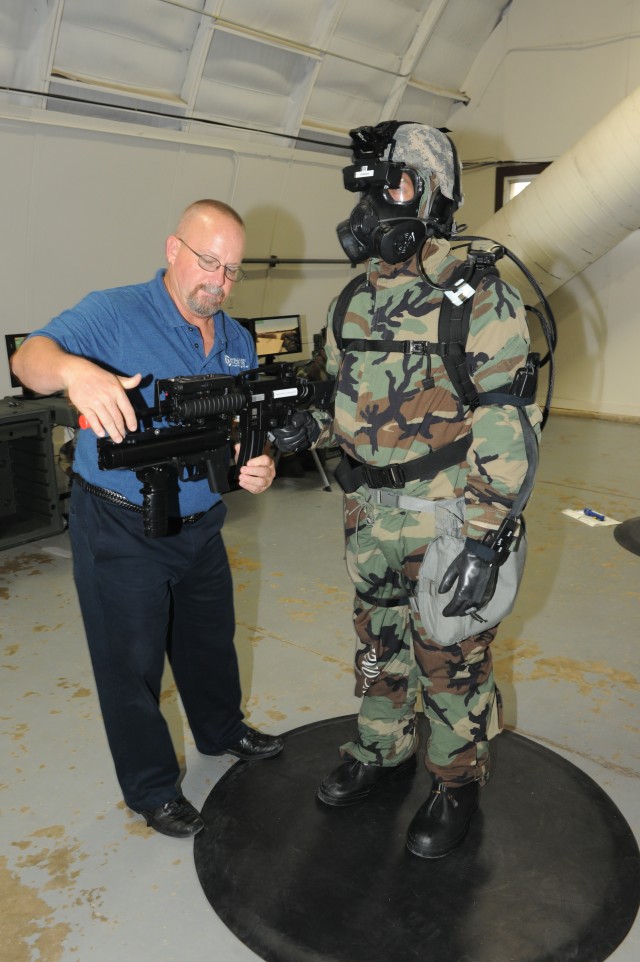 Soldiers virtually step inside mission with DSTS