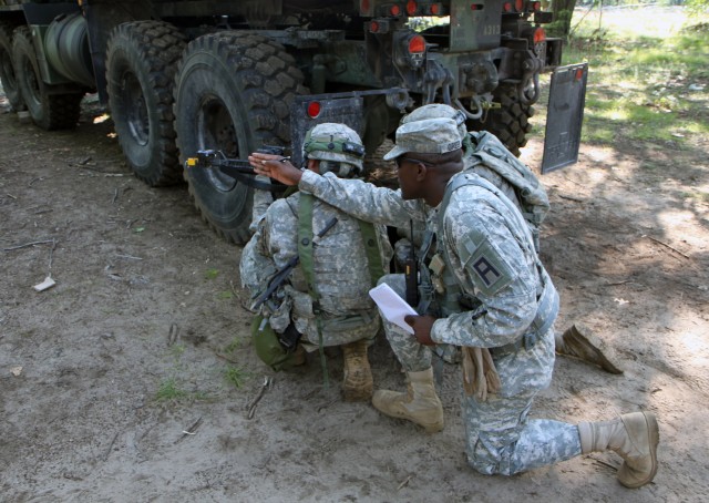 Trainer/mentors ensure Guard unit meets training objective