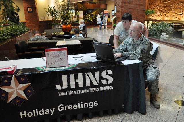 Record your holiday greeting - Hometown News team to visit Yongsan, Aug. 29-31