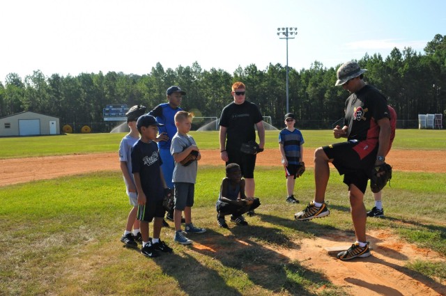 1st MEB baseball clinic knocks one out of park with former major league player