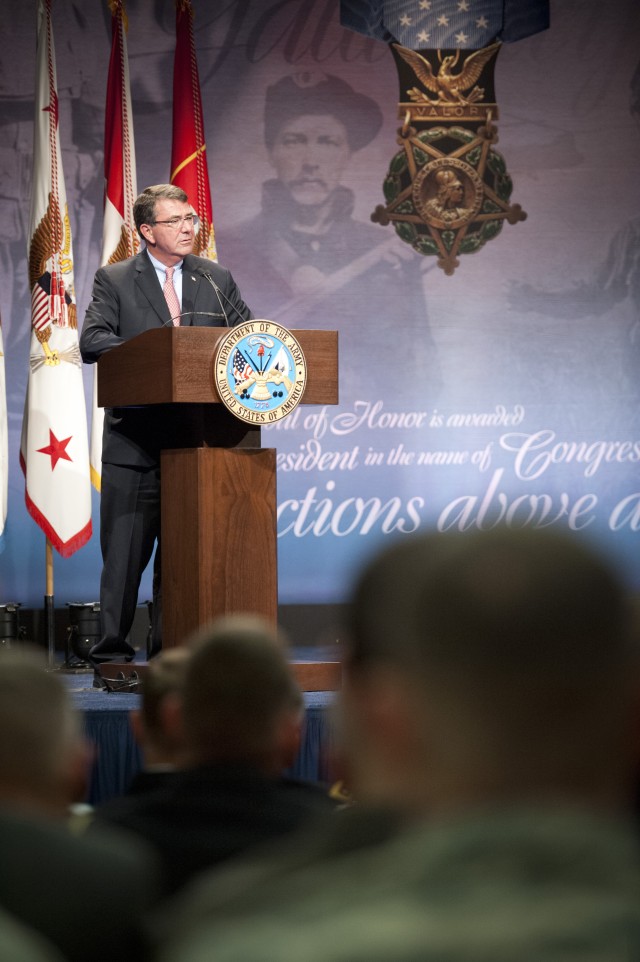 MOH recipient Staff Sgt. Carter inducted into Pentagon Hall of Heroes