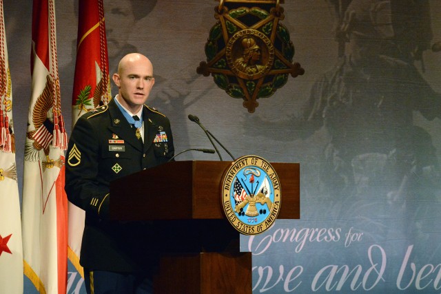 MOH recipient Staff Sgt. Carter inducted into Pentagon Hall of Heroes