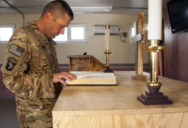 Staff Sgt. Robert Mathis reads his favorite Psalm