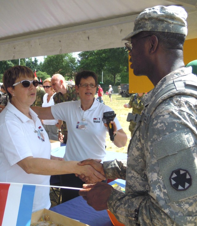 Congratulations on 7th award of the Vierdaagsekruis
