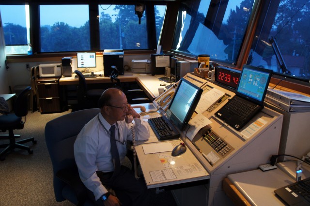 Air traffic controller tracks 52 years of service