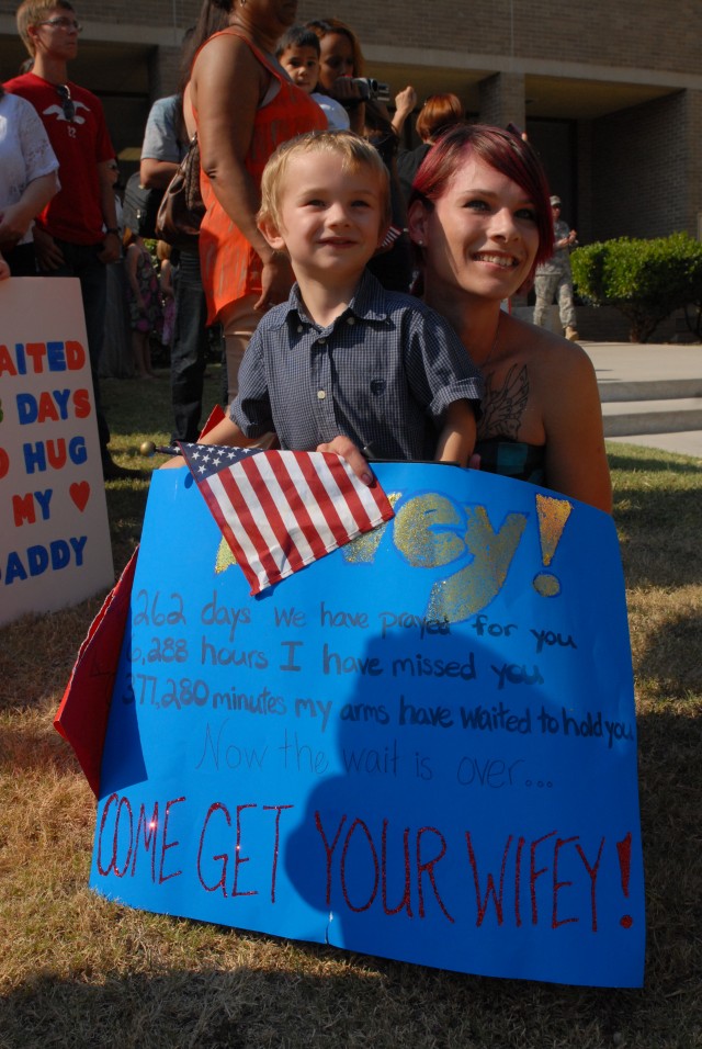 81st Civil Affairs Battalion welcome home ceremony