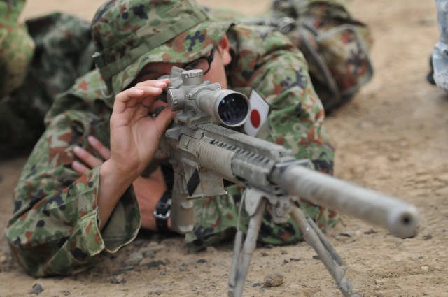 American and Japanese snipers come together to train