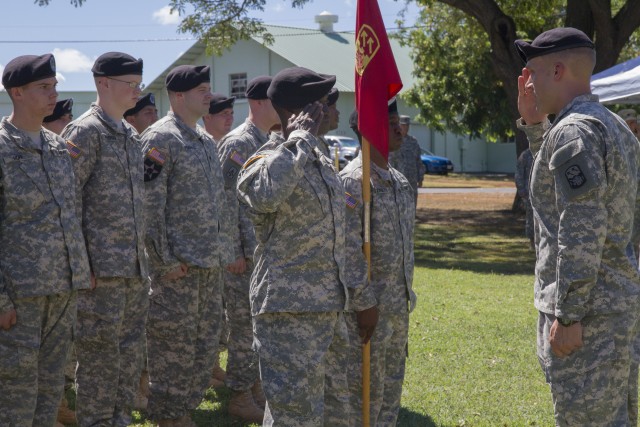 HEADQUARTERS AND HEADQUARTERS BATTERY 94TH AAMDC HAILS NEW COMMANDER