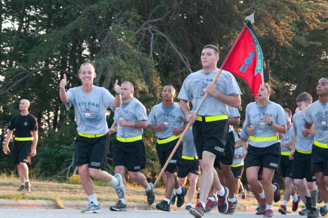Devil brigade paratroopers stay motivated during XVIII Airborne Corps run