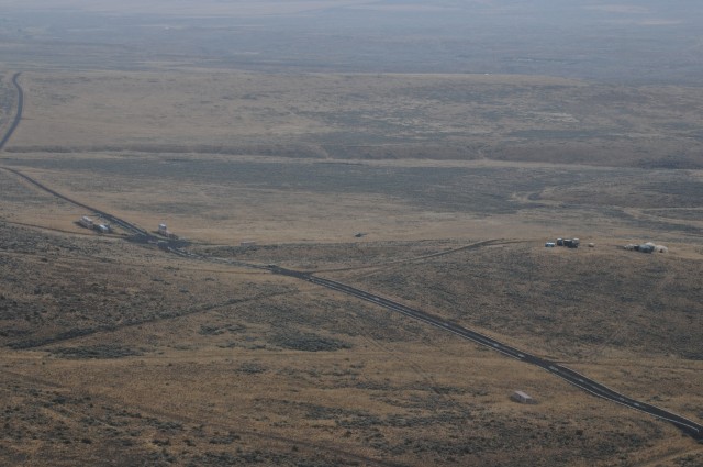 A Japanese Maj. Gen. gets an aerial tour of the Yakima Training Center, Wash.