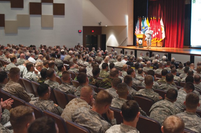 Gen. Cone speaks at the 2013 Maneuver Warfighter Conference