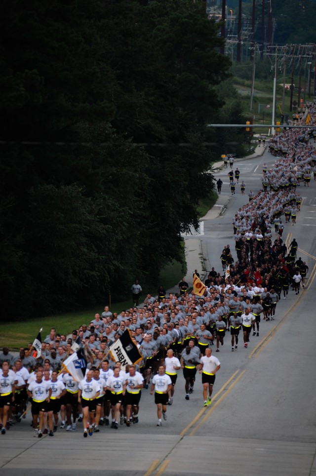 Corps celebrates birthday with run