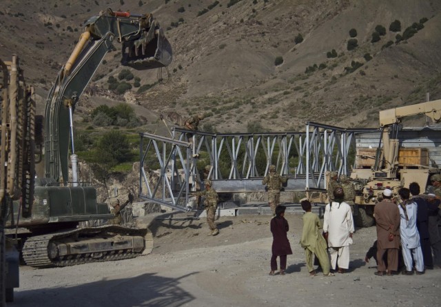 Missouri Guardsmen build bridge helping Currahee movement