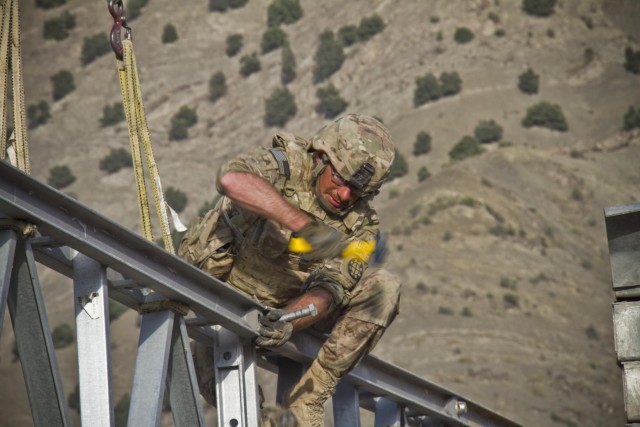 Missouri Guardsmen build bridge helping Currahee movement