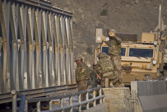 Missouri Guardsmen build bridge helping Currahee movement