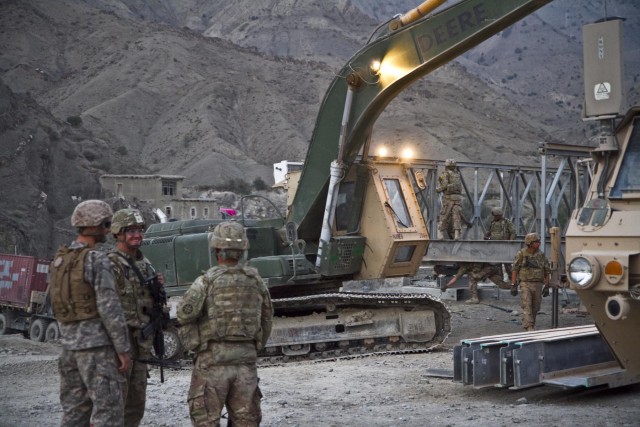 Missouri Guardsmen build bridge helping Currahee movement