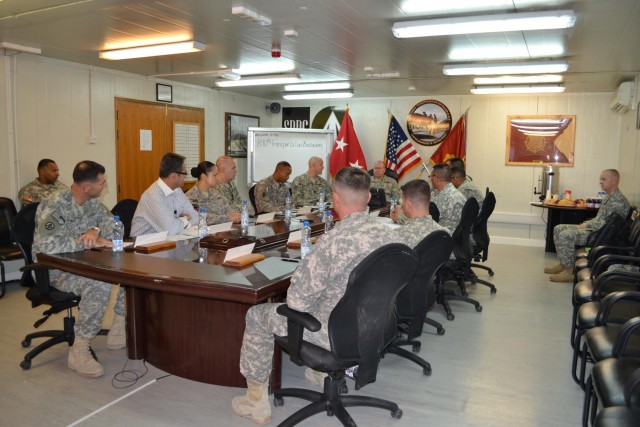 Maj. Gen. Richardson visits 595th Transportation Brigade