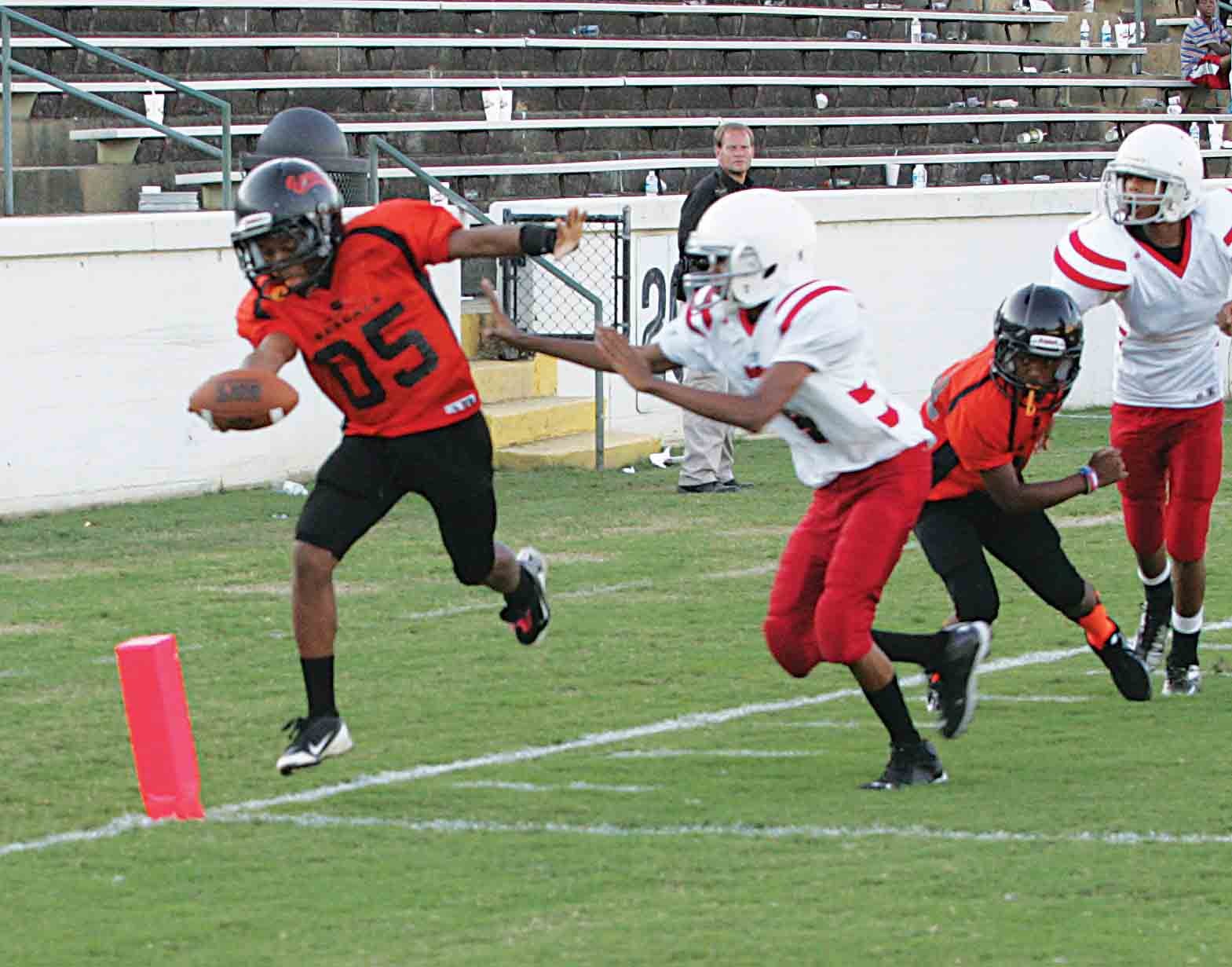 Bengals prepare for season with jamboree win, Article