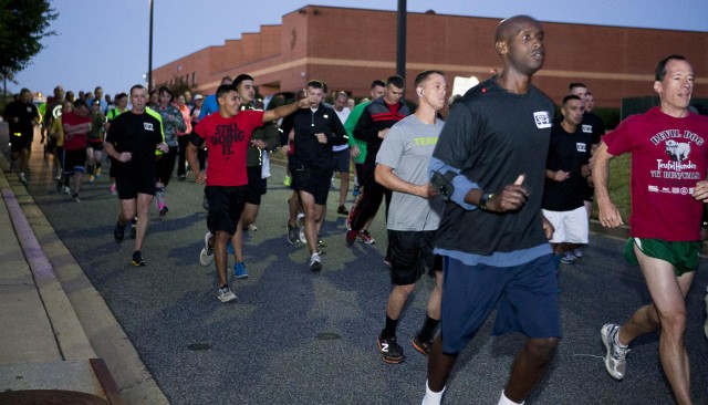 Runners say goodbye to summer during Devil Dog 7k run