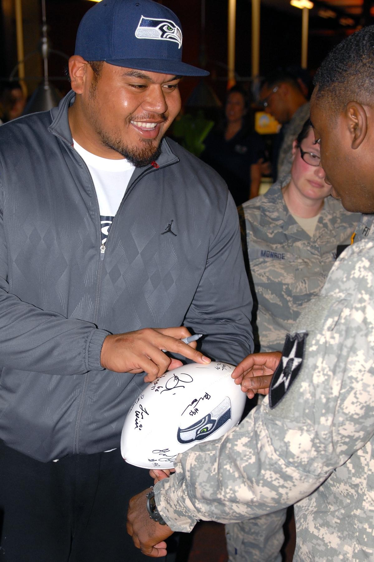 Seahawks Celebrate Military & Veterans with NFL's Salute to