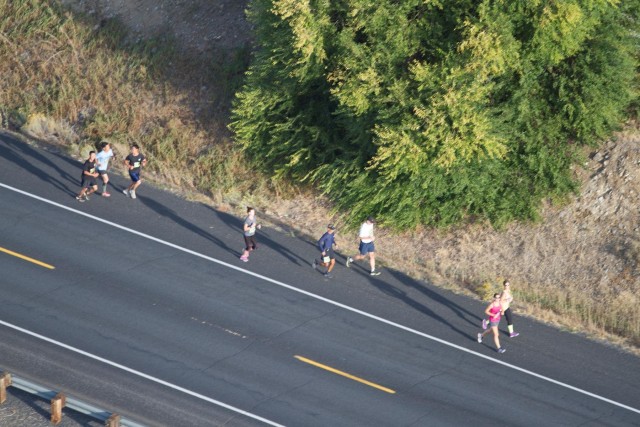Japanese, US soldiers run in annual race