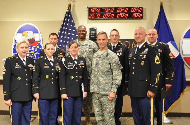 FORSCOM names top career counselors for 2013