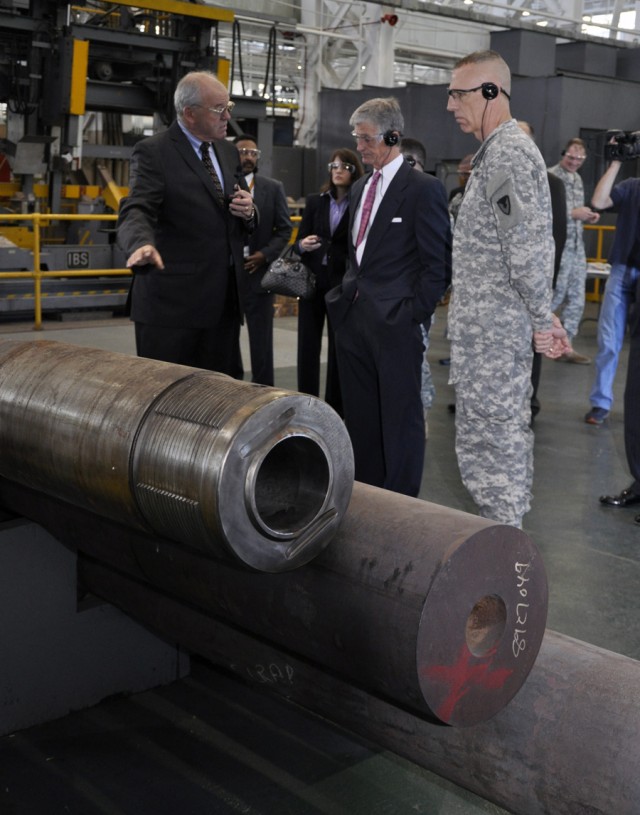 SecArmy visits, touts, challenges Watervliet